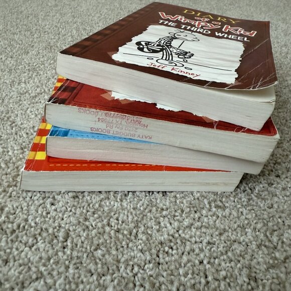 Bundle of 4 Wimpy Kid Paperback Books - Picture 3 of 6